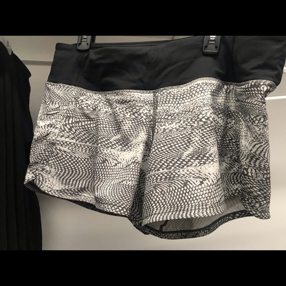 Lululemon 4” tracker shorts